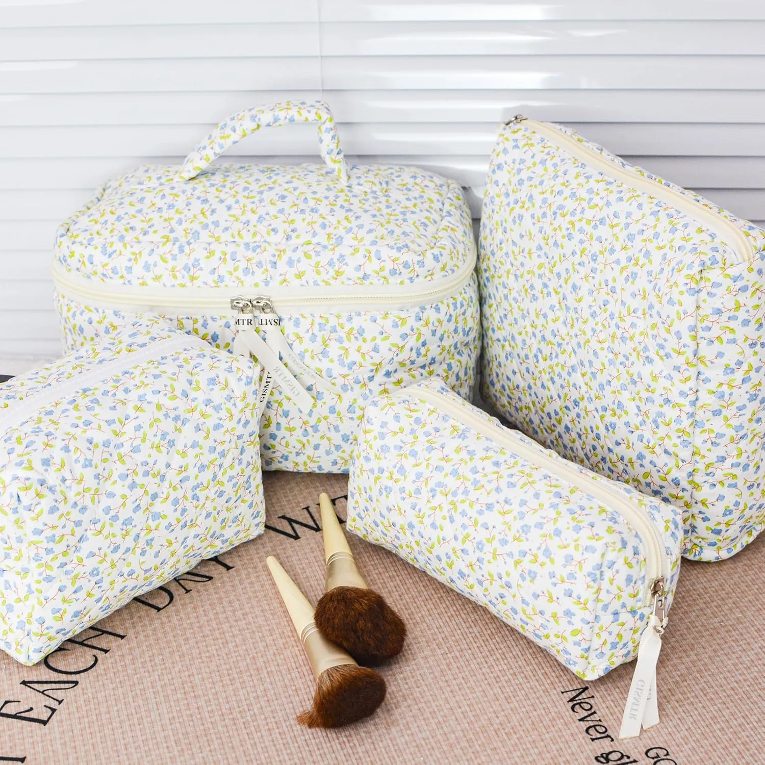 4Pcs Quilted Makeup Bag Set Cute Floral Cosmetic Bag Cotton Coquette Make up Bag Aesthetic Travel Toiletry Bag for Women Girls