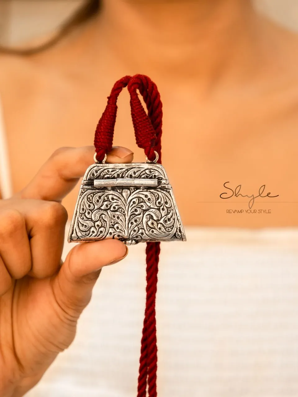 Adya Vintage Inspired Chitai Purse Maroon  Dori Necklace