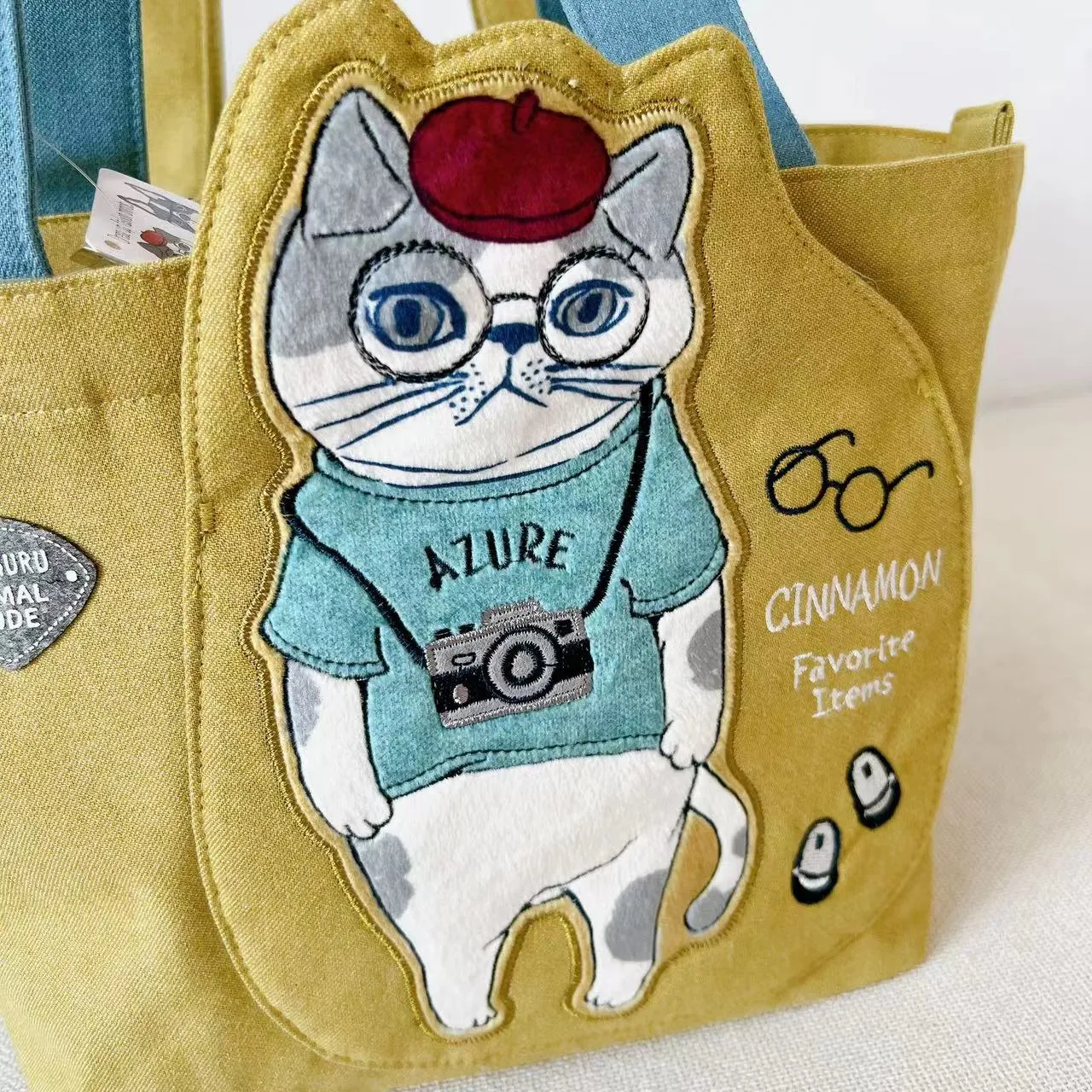 Cat Aero Bull Embroidered Lunch Box Handbags