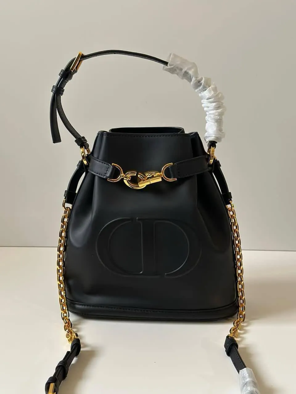 CD DIOR C’EST LATTE BUCKET SHAPE BAG