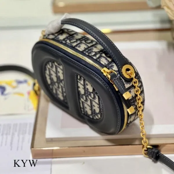 CHRISTIAN DIOR EXCLUSIVE COLLECTION BAG