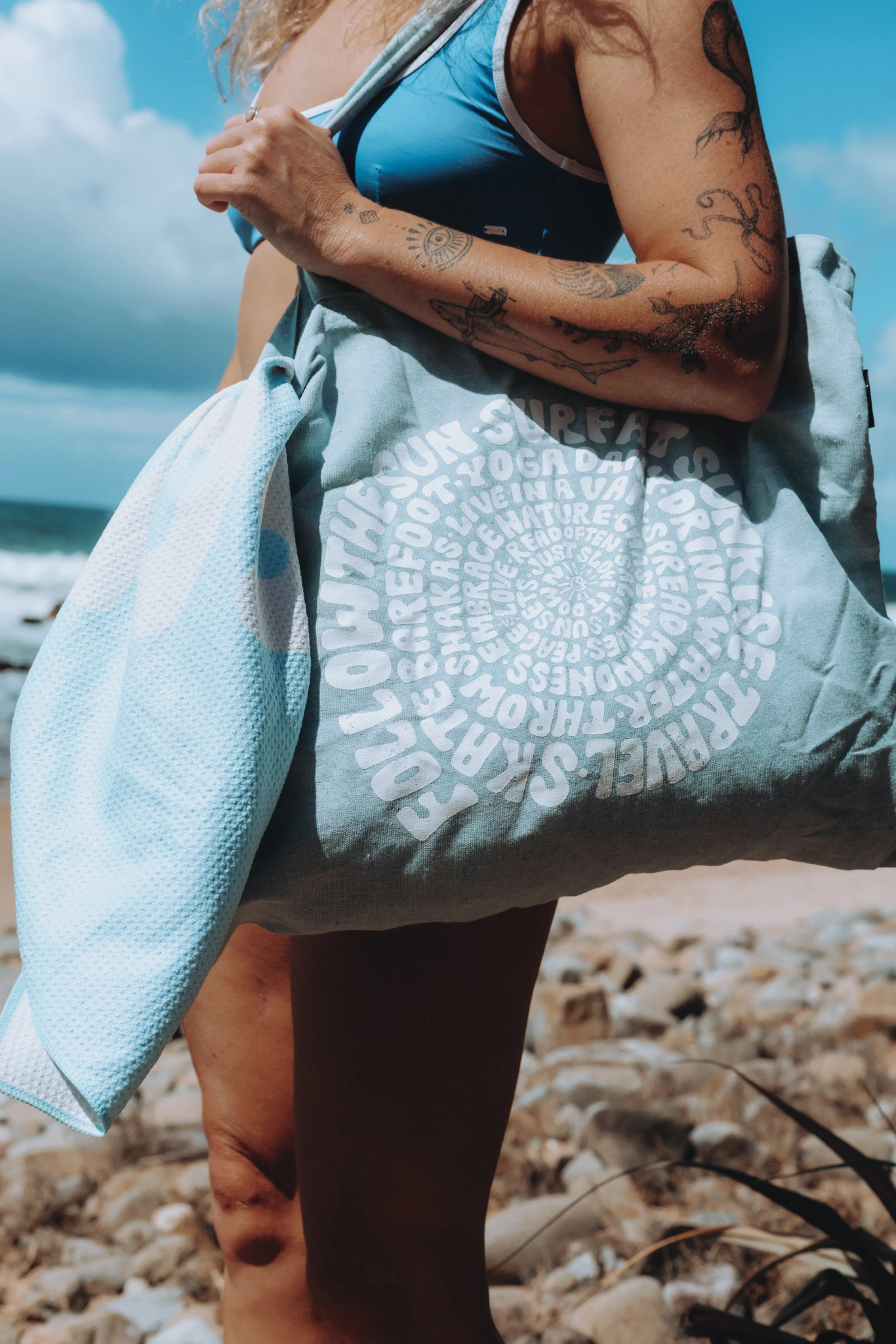 Daily dose vision linen carry bag
