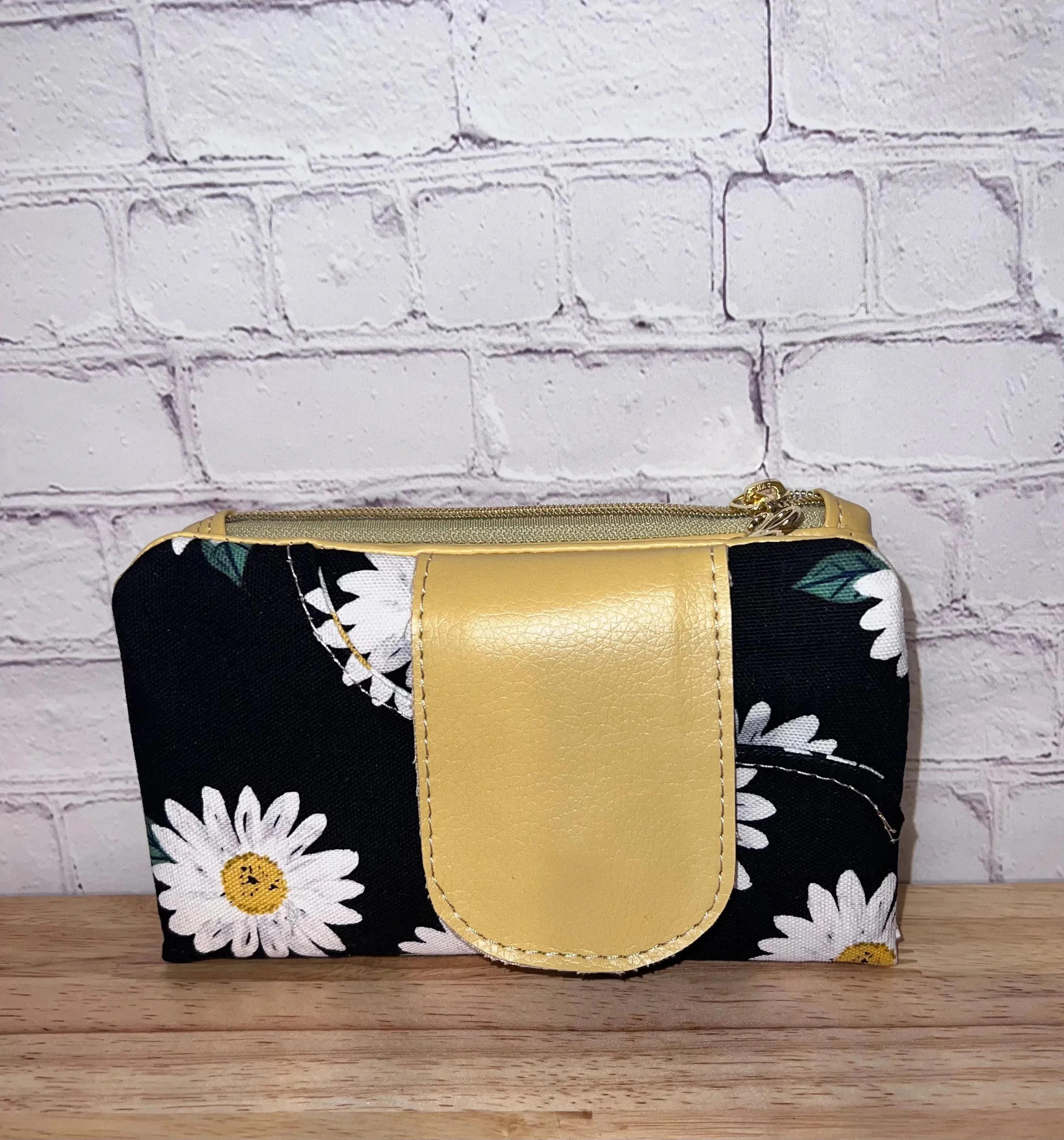 Daisy Winterberry and Bees Wallet