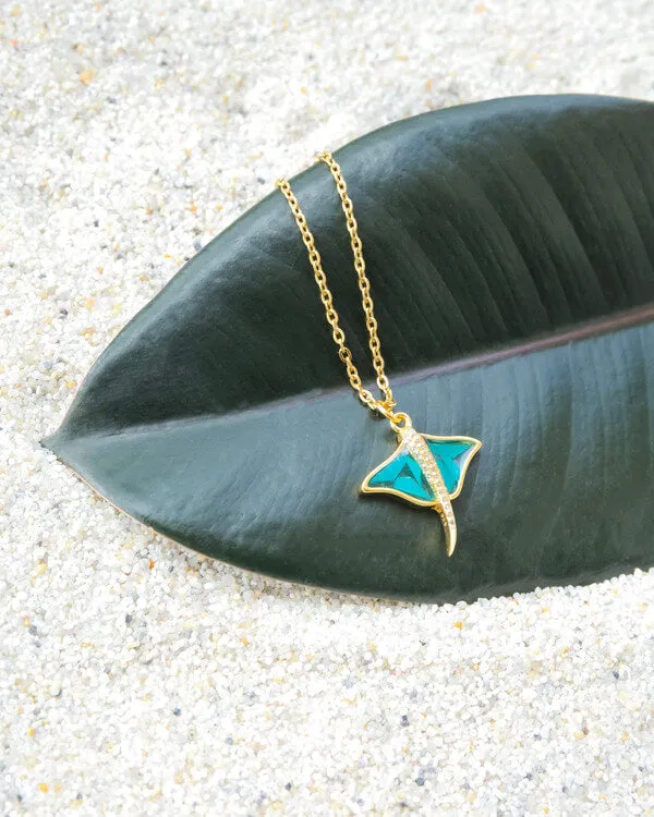 Eco Stingray Necklace in Gold with Ocean Plastic
