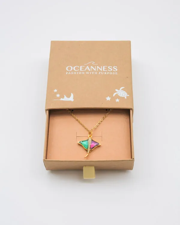 Eco Stingray Necklace in Gold with Ocean Plastic