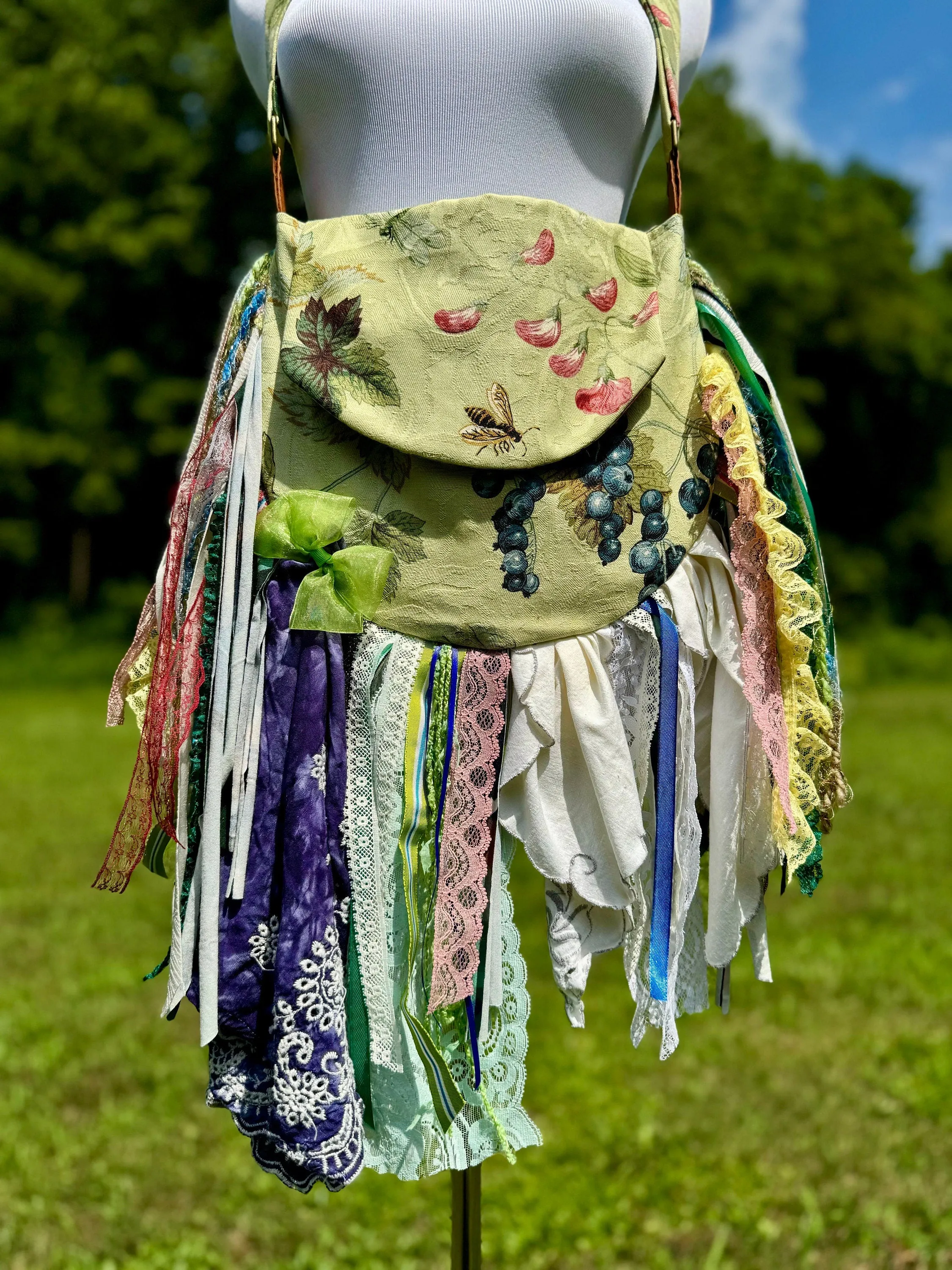 Embrace the Vintage Boho Vibe: Earthy Lace Fringe Purse, Hippie Handbag with Chic Embellishments!