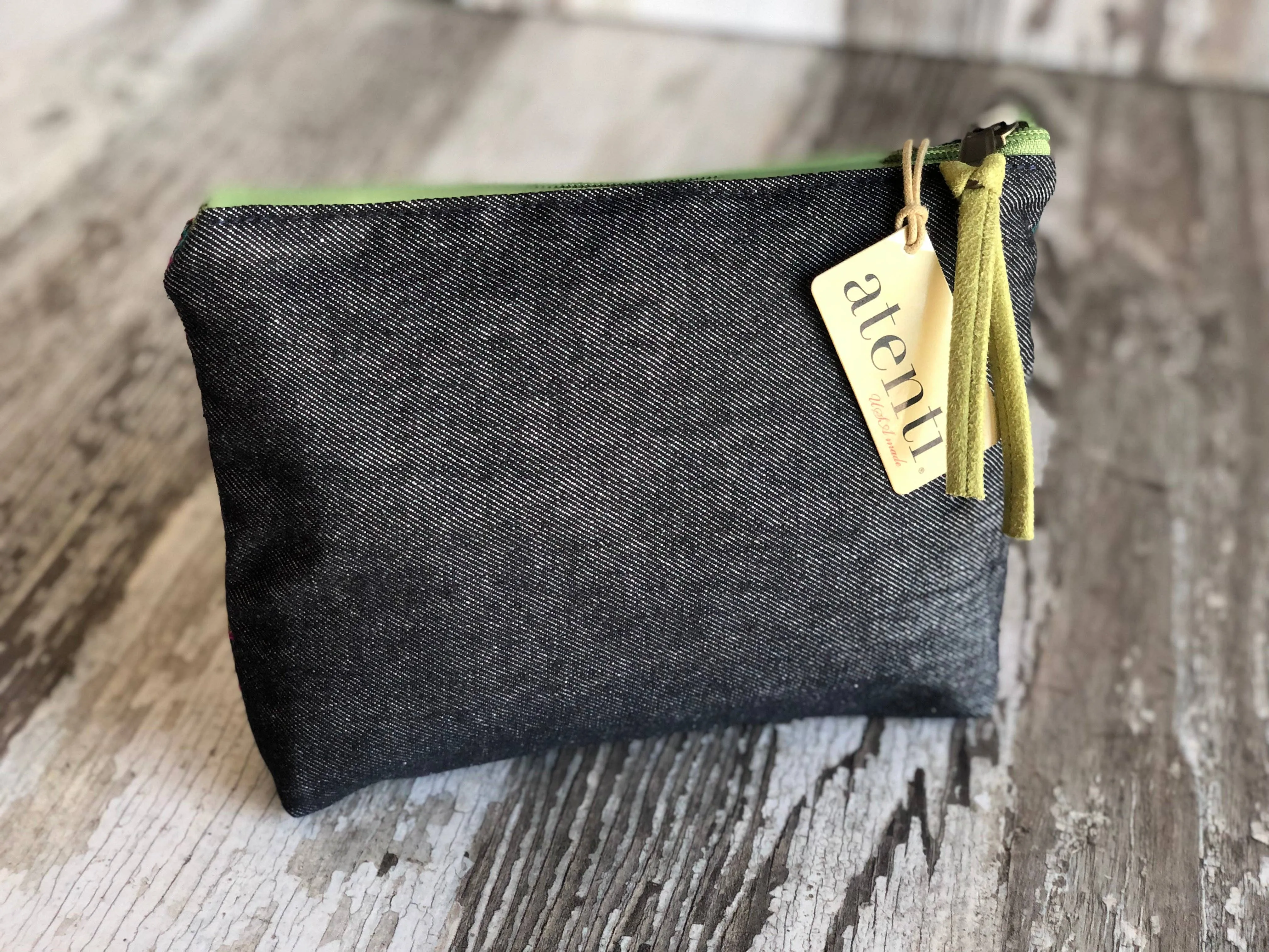 Floral Embroidery Zipper Accessories Pouch
