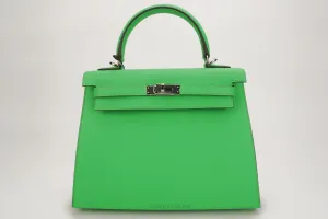 Hermès Kelly 25 Sellier Epsom Vert Comics PHW
