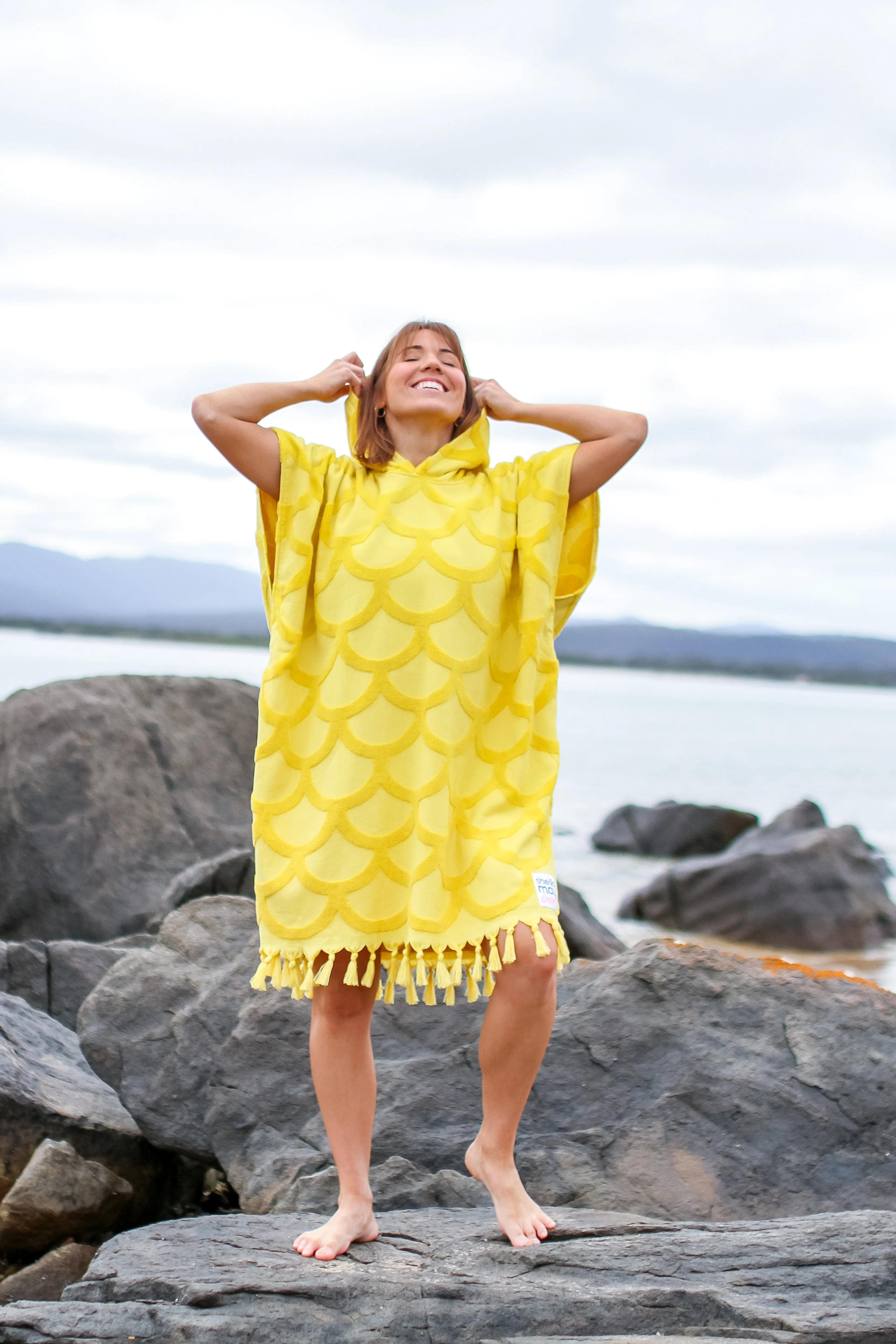 Hooded Towel Sunny Scales