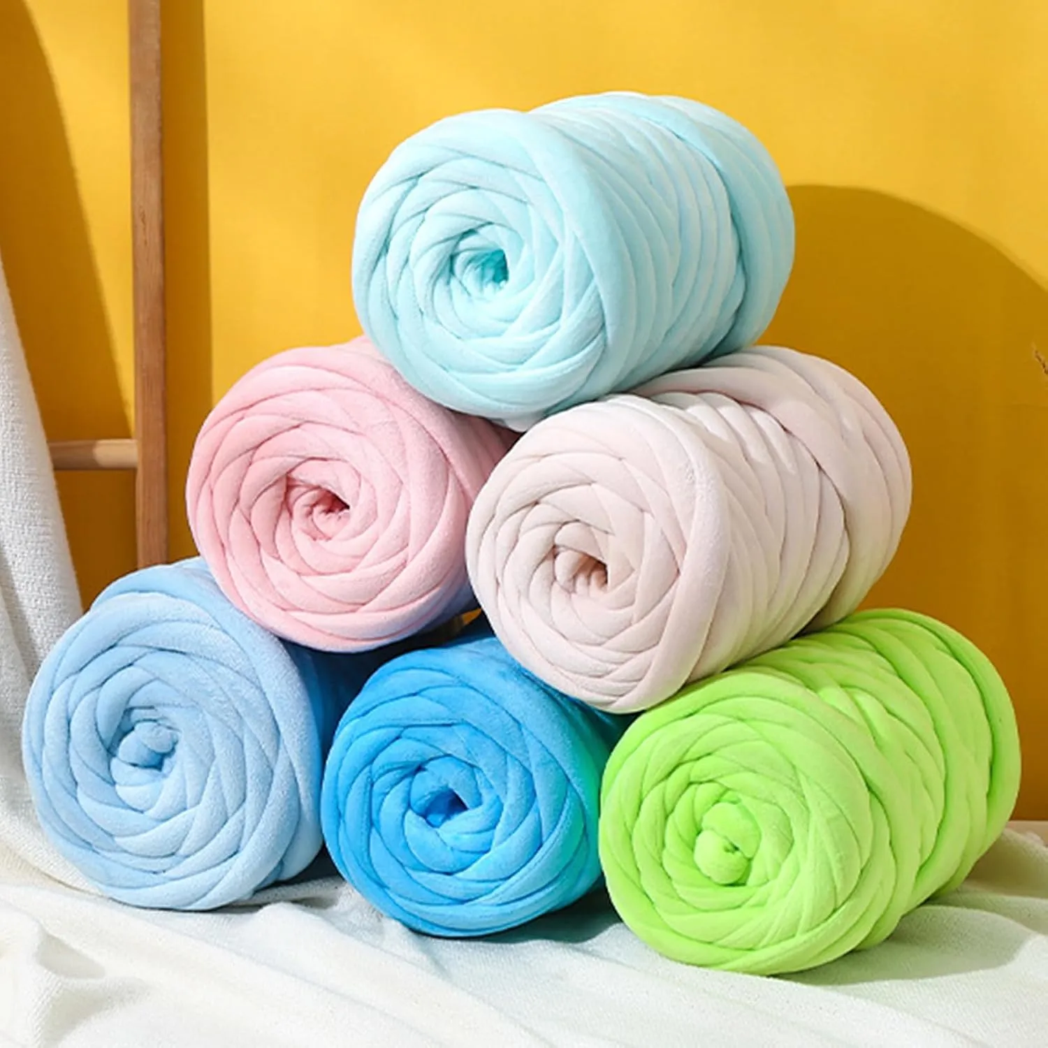 JeogYong Chunky Yarn for Hand Knitting, 0.55lb/10 Yards Arm Knitting Bulky Giant Tubular Yarn for Bags, Baskets, Pillows, Pet Nests, DIY Crafts (Grass Green)