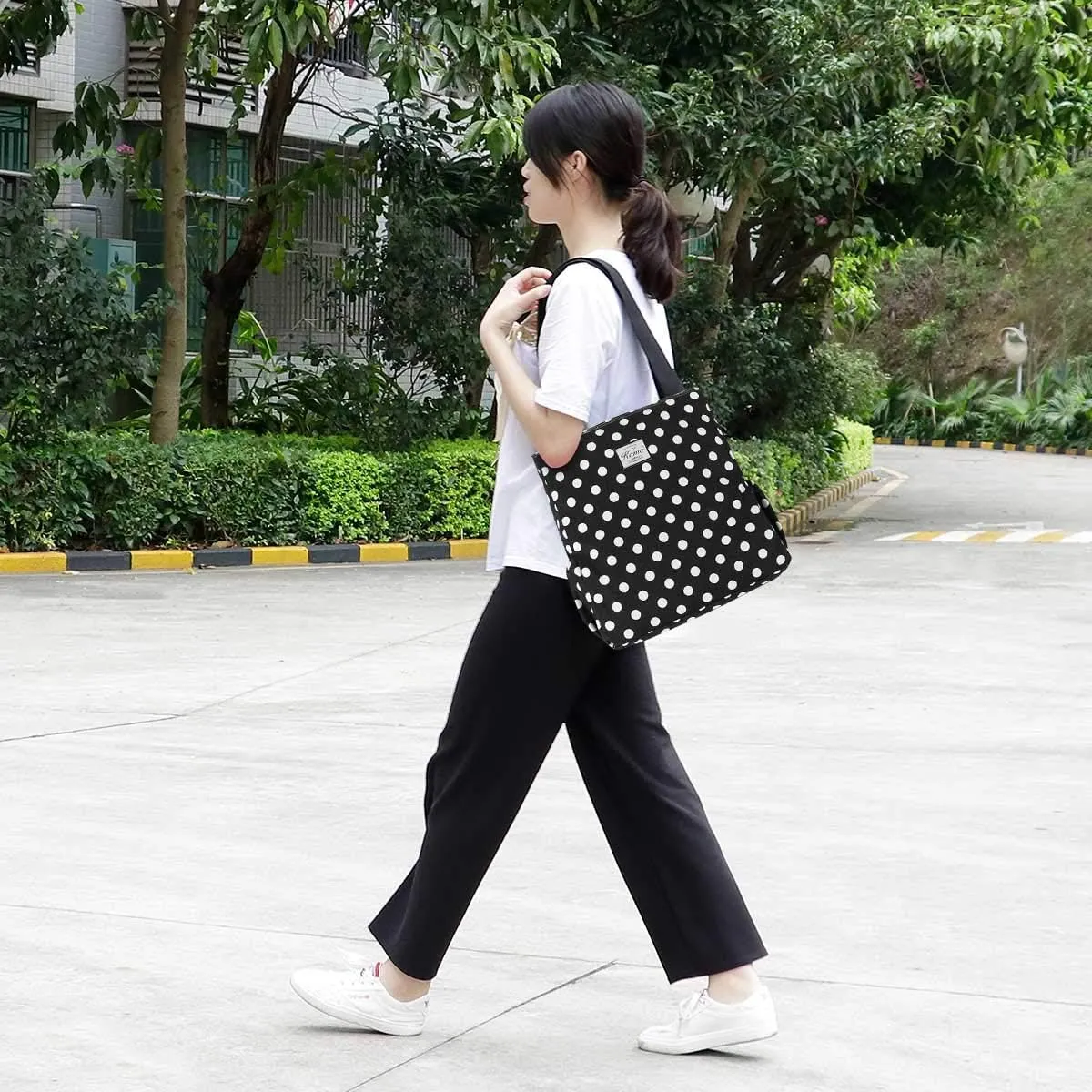 KAMO Floral Tote Bag - Waterproof Lightweight Handbags Travel Shoulder Bag for Hiking Yoga Gym Swimming Travel Beach