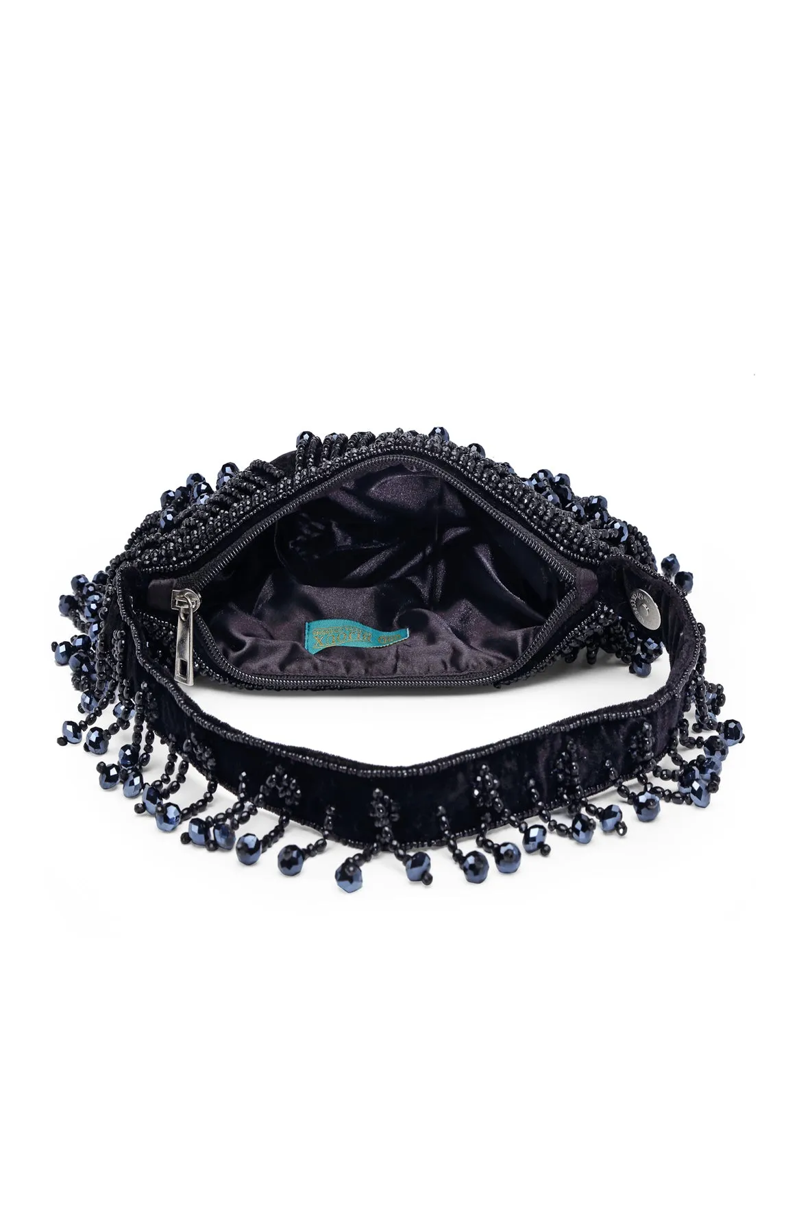 La Bolsa in Black
