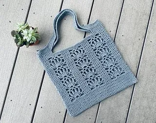 Lotus Blossom Tote (crochet)