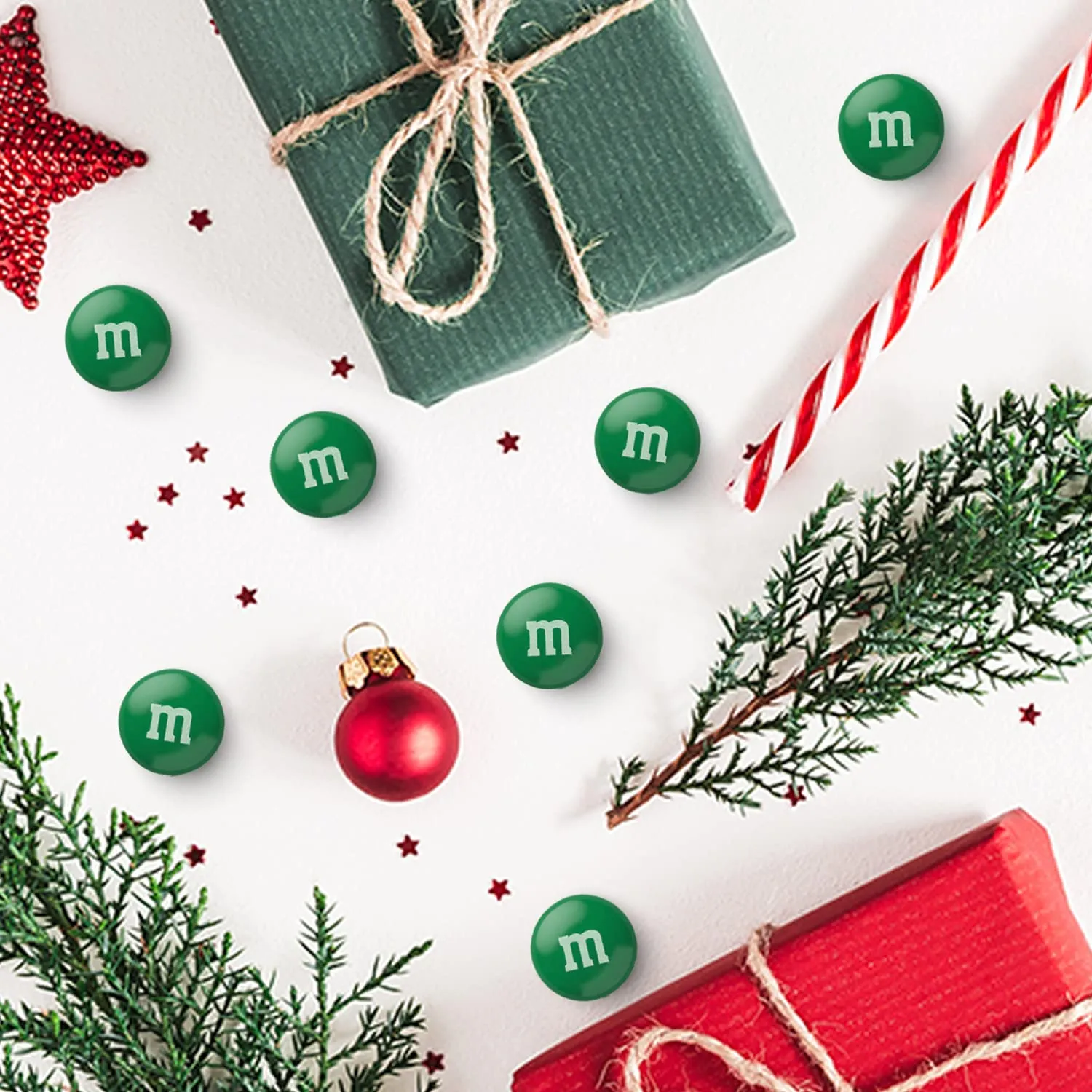 M&M’S WORLD Dark Green Milk Chocolate Candy, 5lbs of M&M'S in Resealable Pack for Candy Bars, Holiday Parties, Graduations, Christmas, Dessert Tables & DIY Party Favors