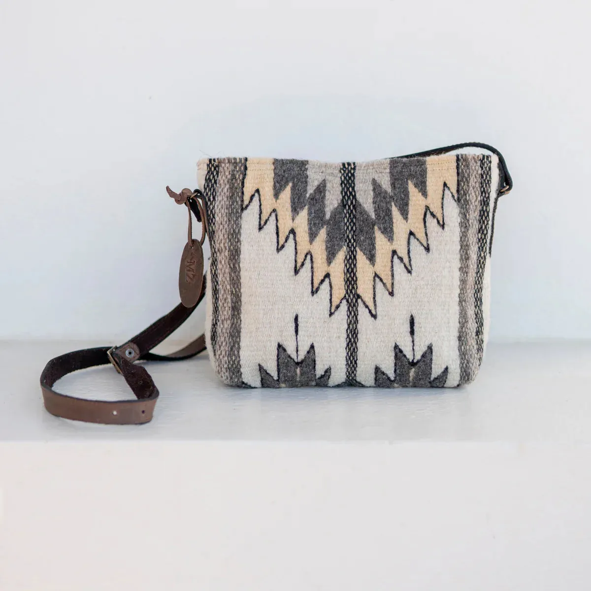 Manos Crossbody   more