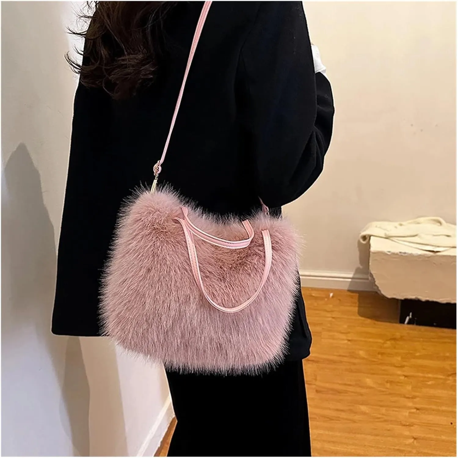 Plush Handbags Faux Fur Tote Bag Women's Bucket Plush Design Ladies Handbags Soft Winter Crossbody Shoulder Bags