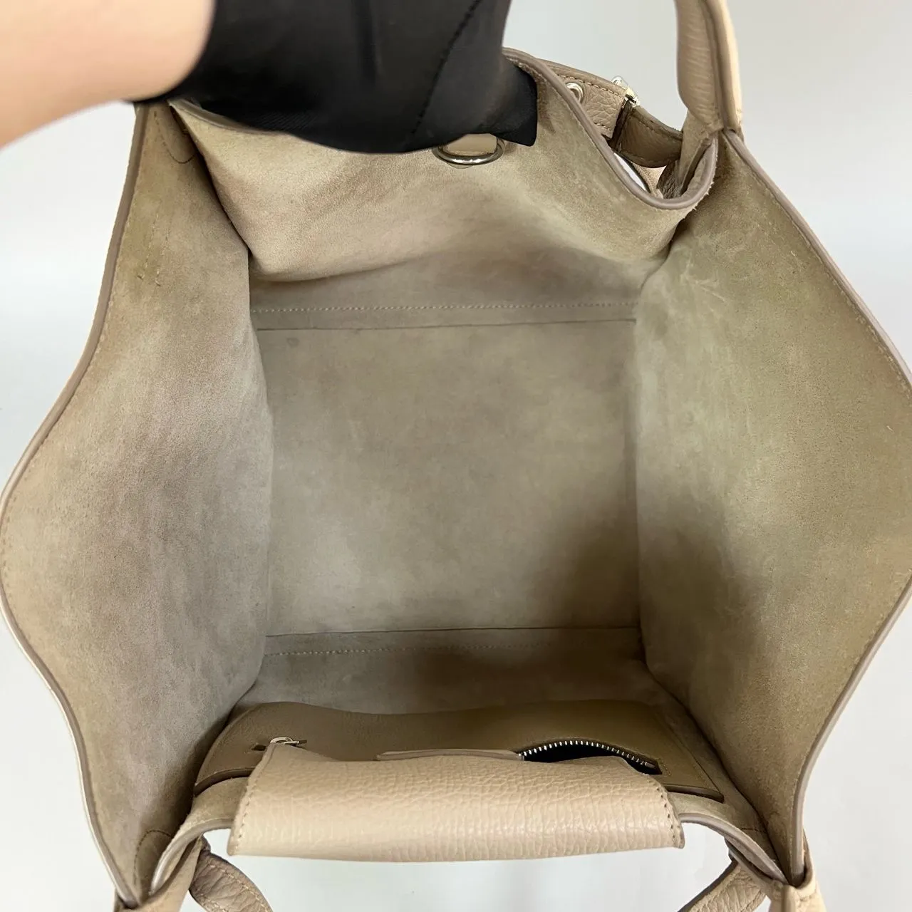 Preloved Celine  bag 24*26*22cm Beige XJ11410
