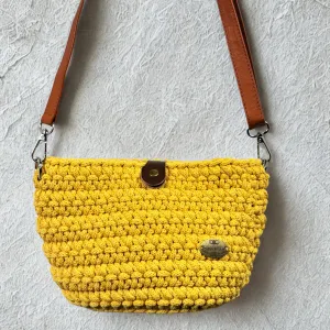 The Arwen – Handmade Crochet Crossbody Bag in Honey