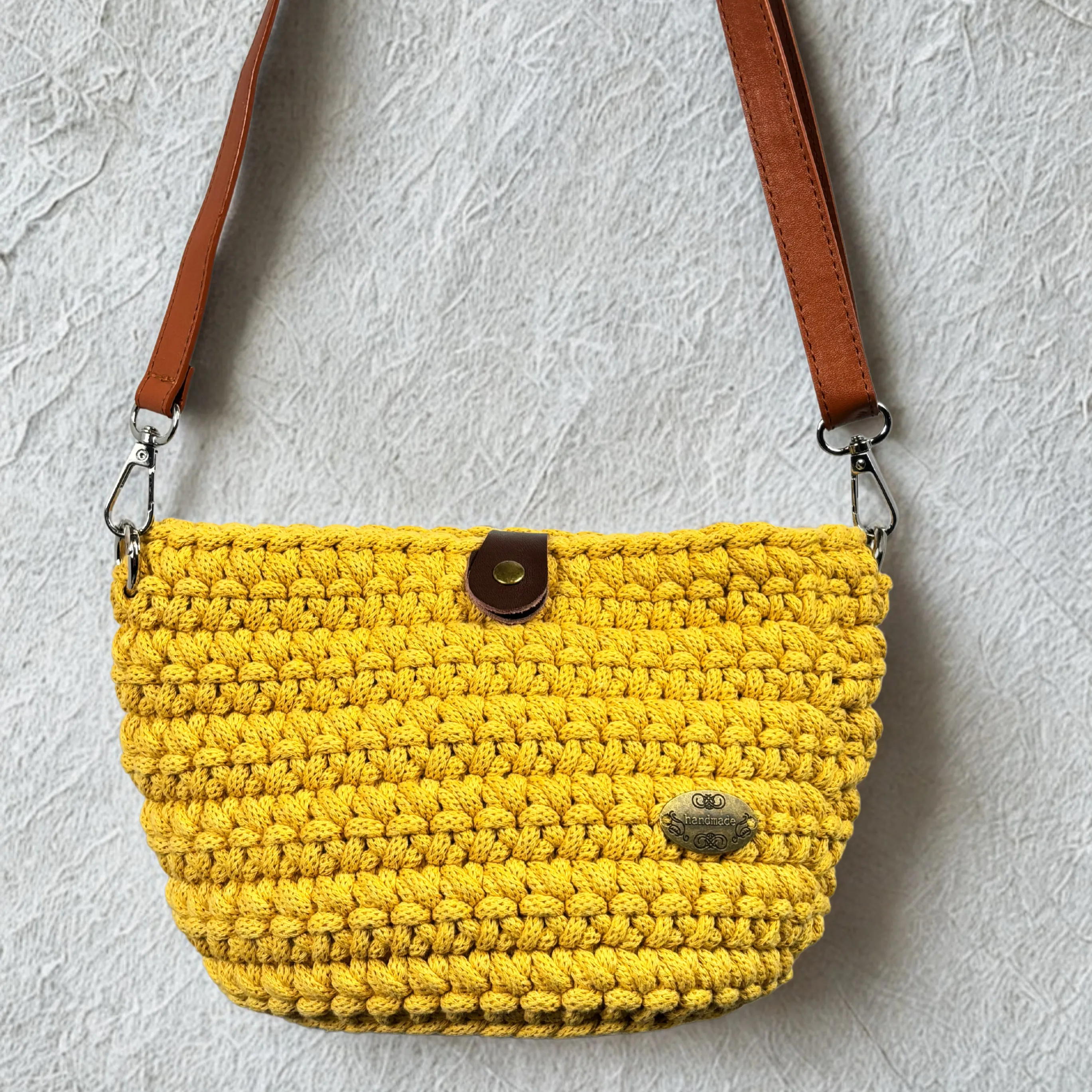 The Arwen – Handmade Crochet Crossbody Bag in Honey