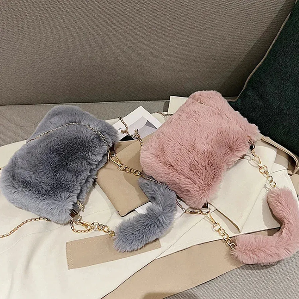 Women Faux Fur Tote Bag Casual Plush Tote Handbag Versatile Fluffy Shoulder Bag Soft Cute Fall Winter Female Purse