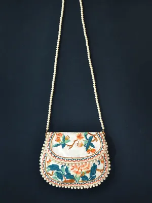 Zhongxia 仲夏 Midsummer Embroidered Purse